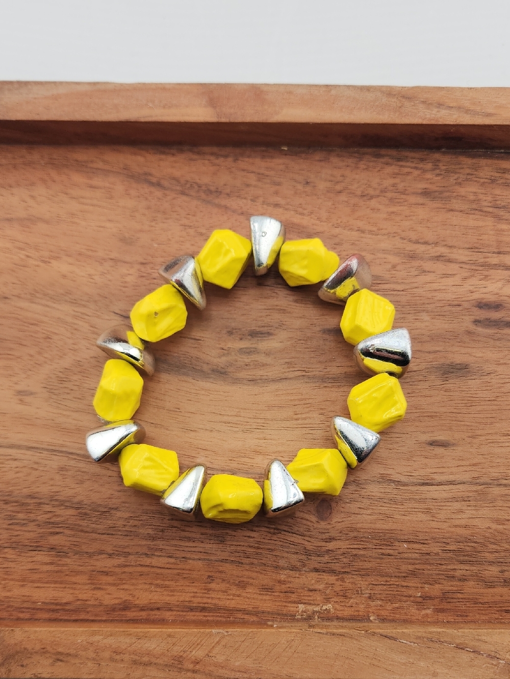 7 Inch Yellow Bead & Silver Accent Stretch Bracelet
